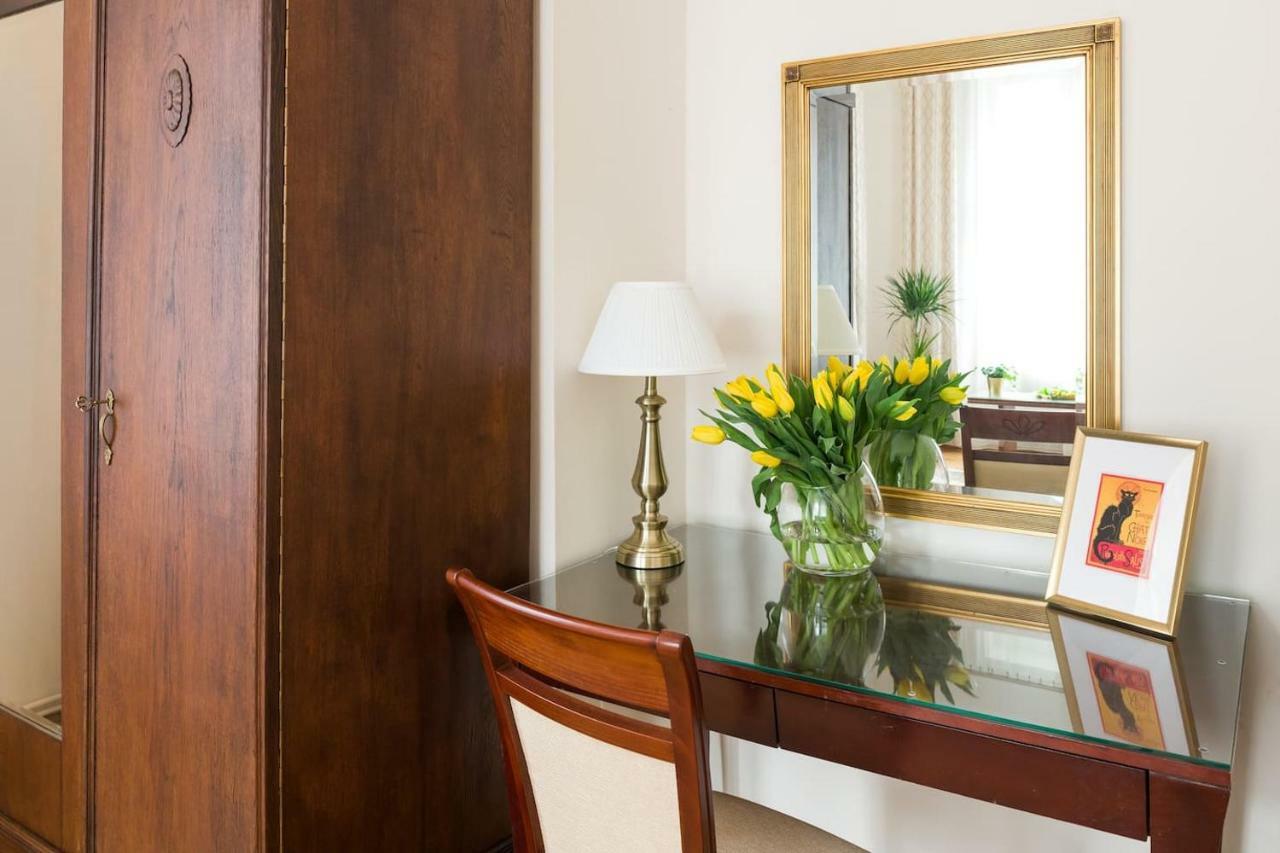 Belle Epoque I, Luxury 50m To Main Square Apartament *